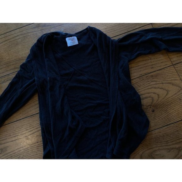 Short black cardigan - Picture 2 of 7